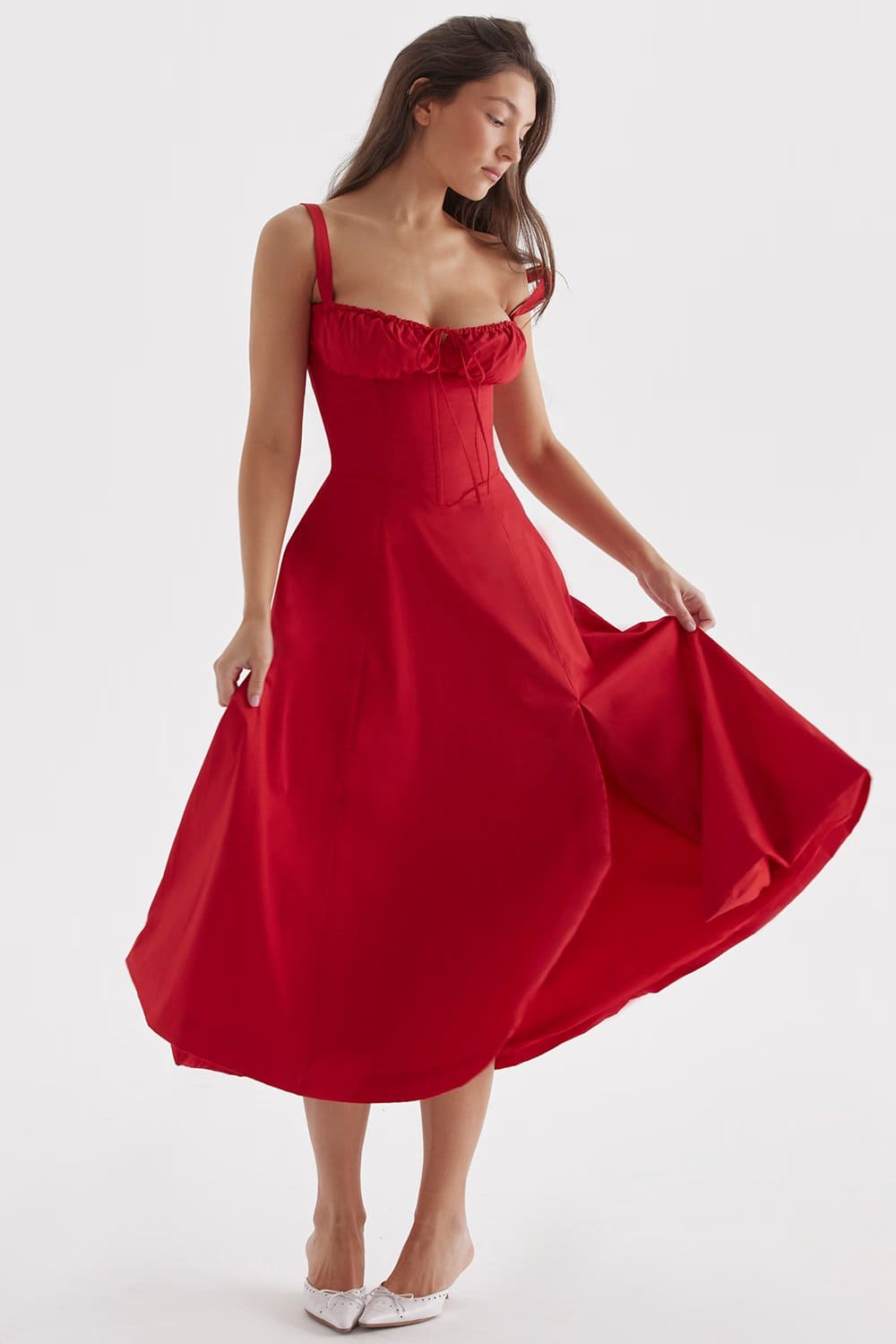 vestido-vermelho-midi-classico-elegante