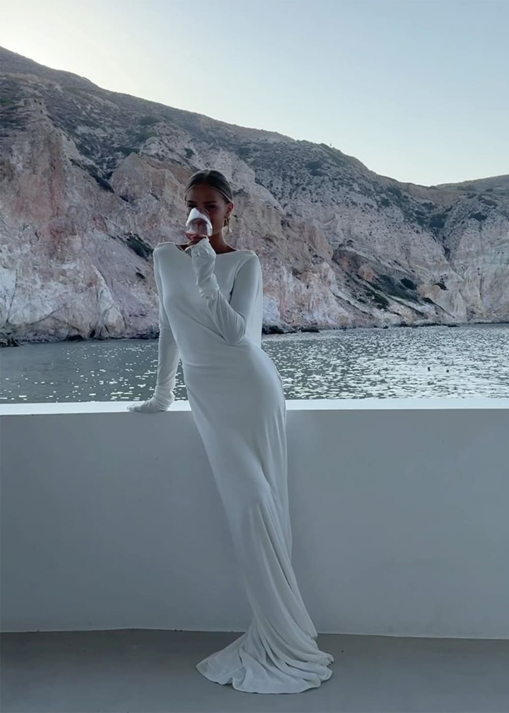 2-vestido-elegante-longo-branco