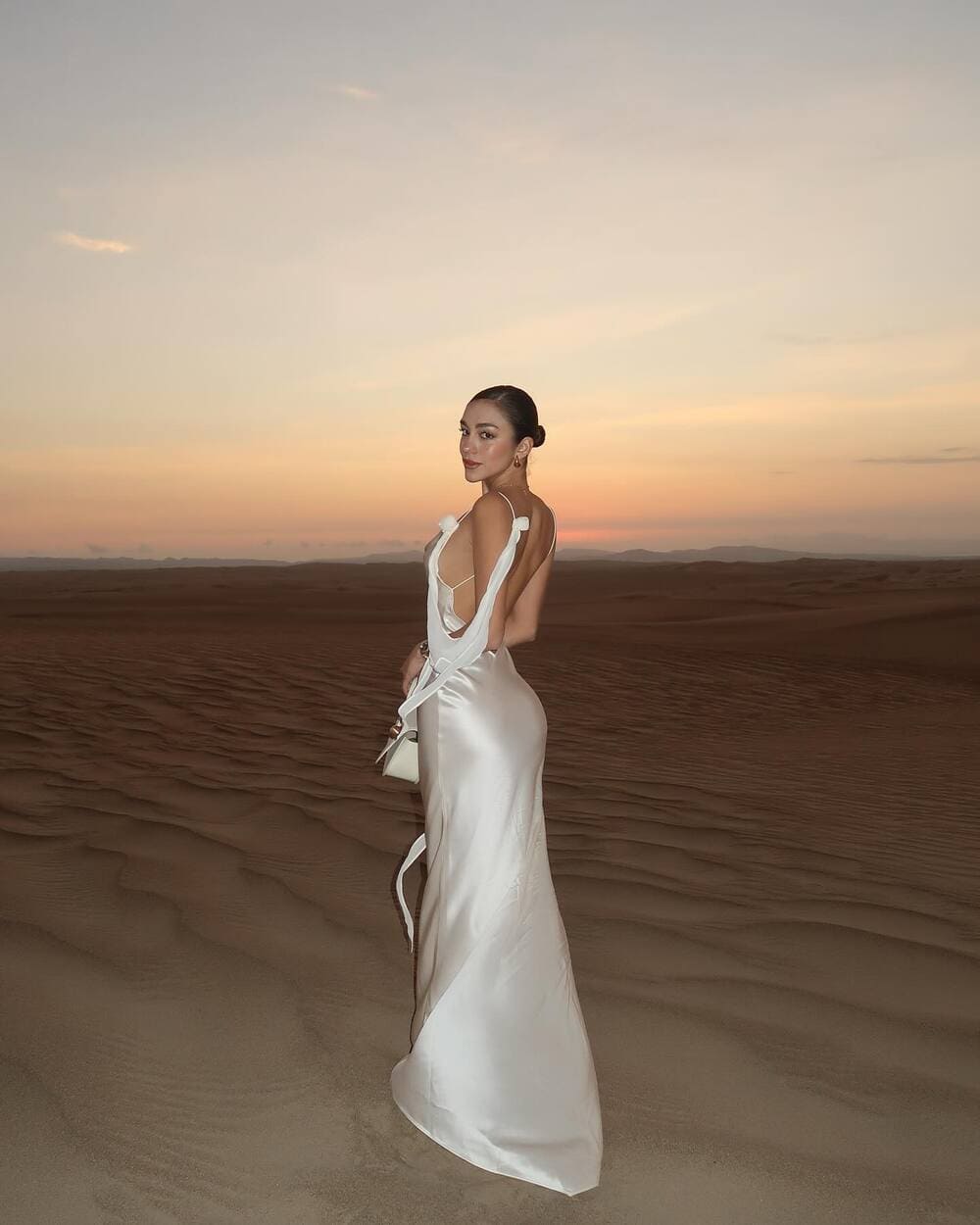 vestido-cetim-champagne-longo vestido-cetim-champagne-longo