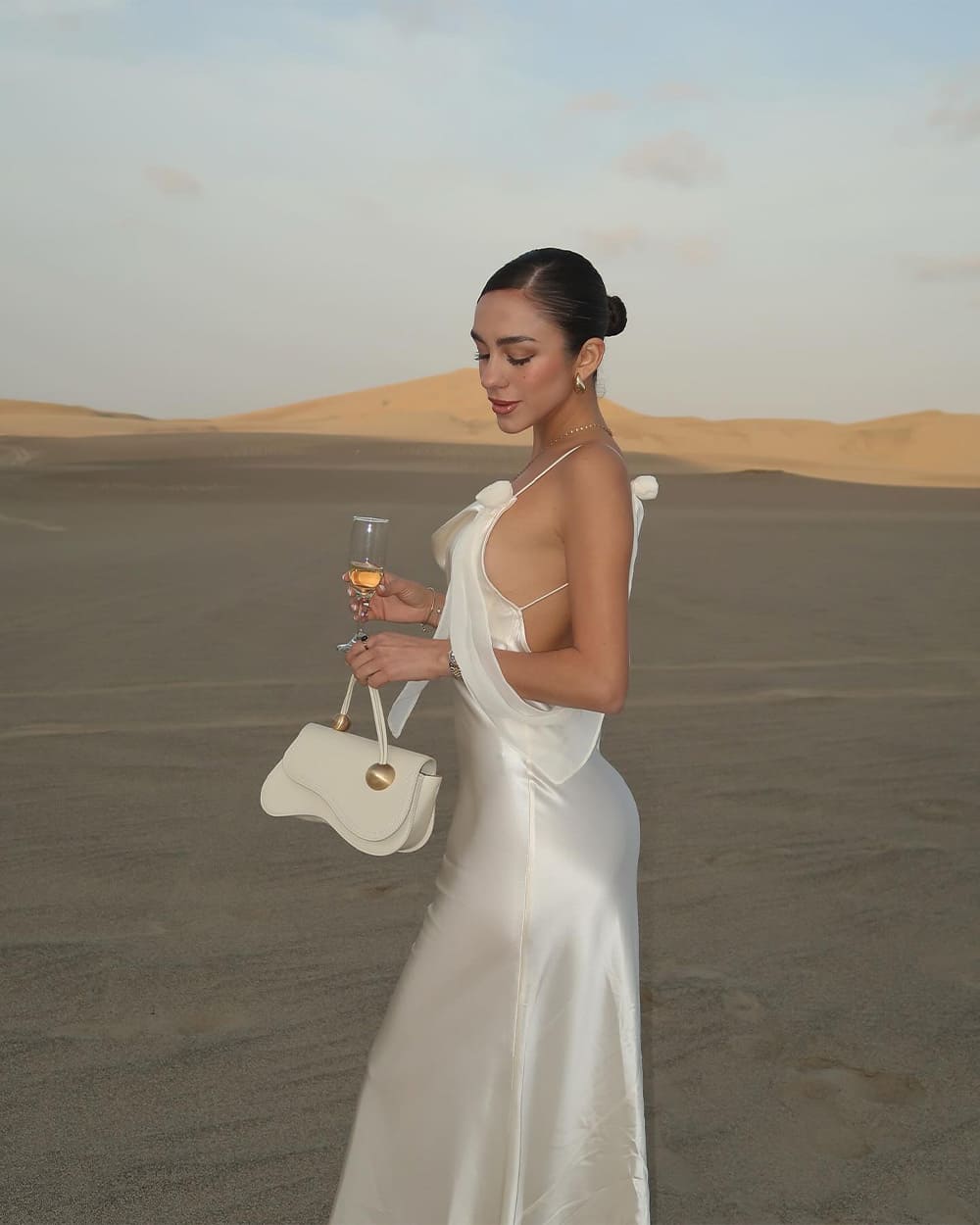 vestido-decote-costas-champagne vestido-decote-costas-champagne