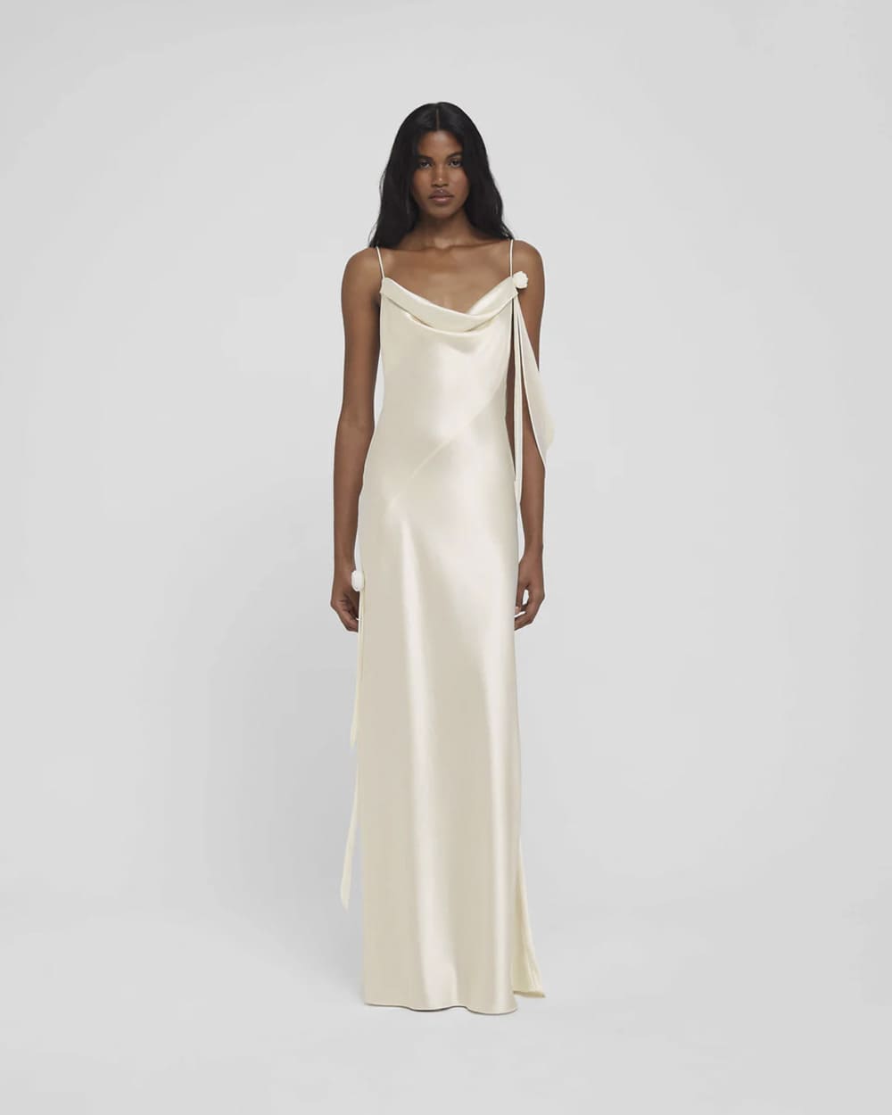 vestido-longo-champagne-cetim-alcas-finas vestido-longo-champagne-cetim-alcas-finas