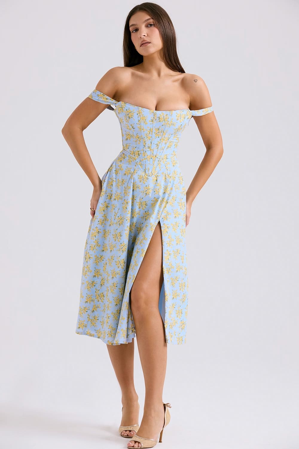 vestido-azul-midi-ombro-corselet-floral vestido-azul-midi-ombro-corselet-floral