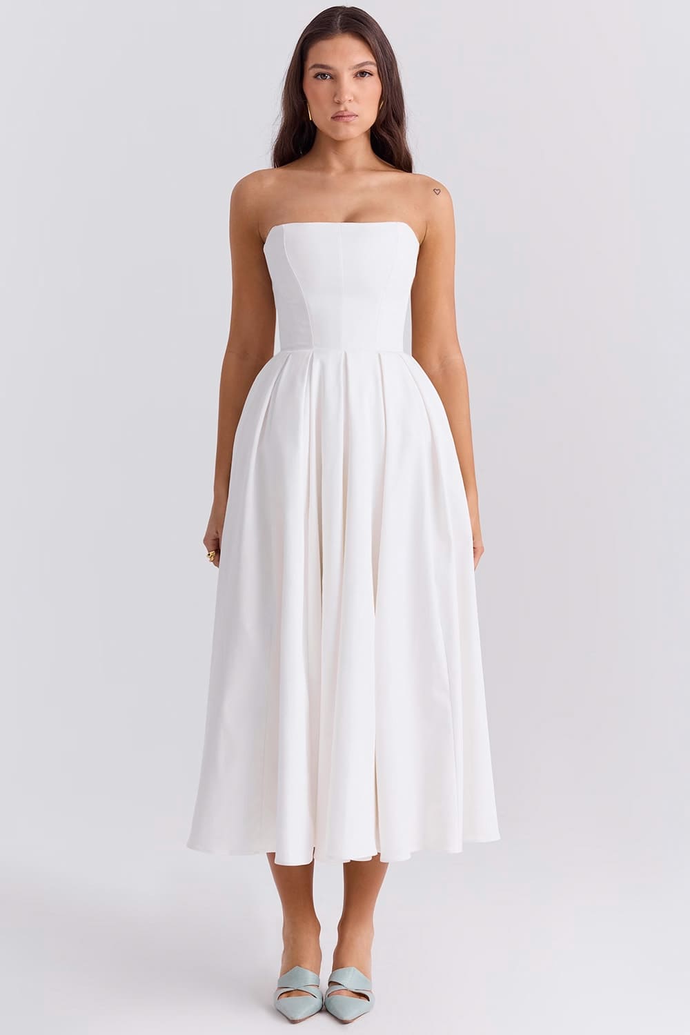 vestido-branco-rodado-tomara-que-caia-midi vestido-branco-rodado-tomara-que-caia-midi
