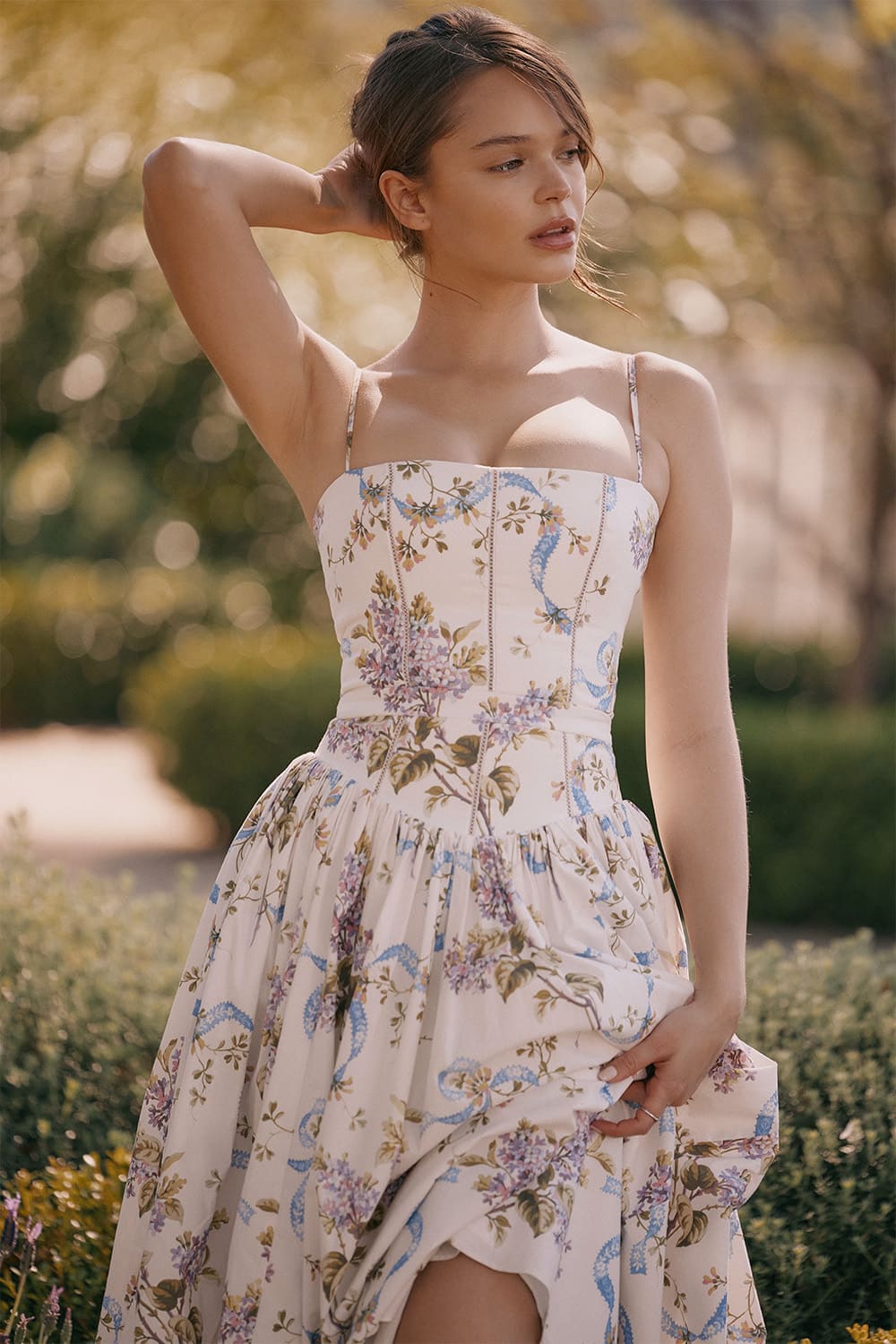 estampado-vestido-midi-branco-floral-alcas-finas estampado-vestido-midi-branco-floral-alcas-finas