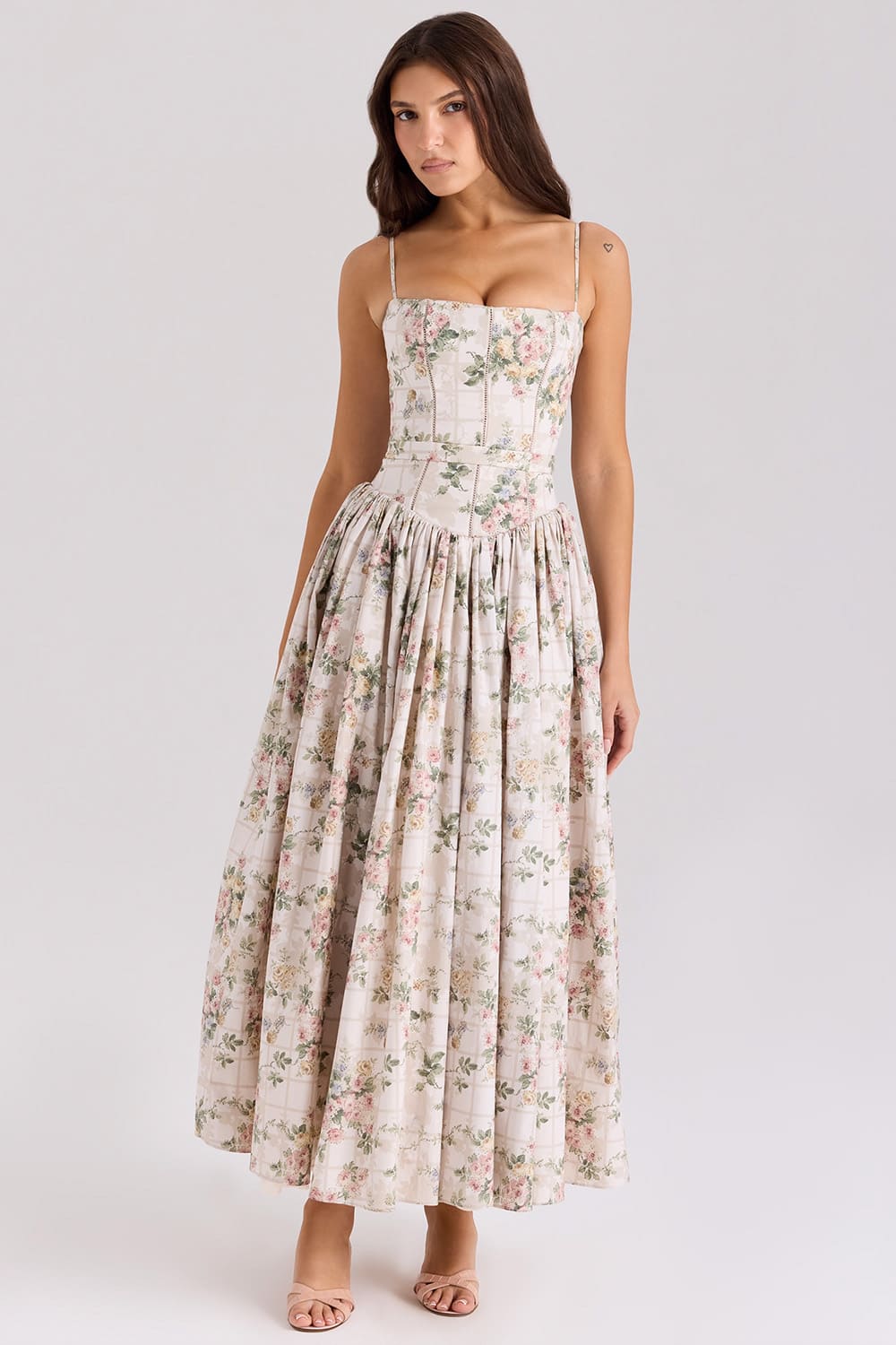 floral-vestido-midi-estampado-alcas-finas floral-vestido-midi-estampado-alcas-finas