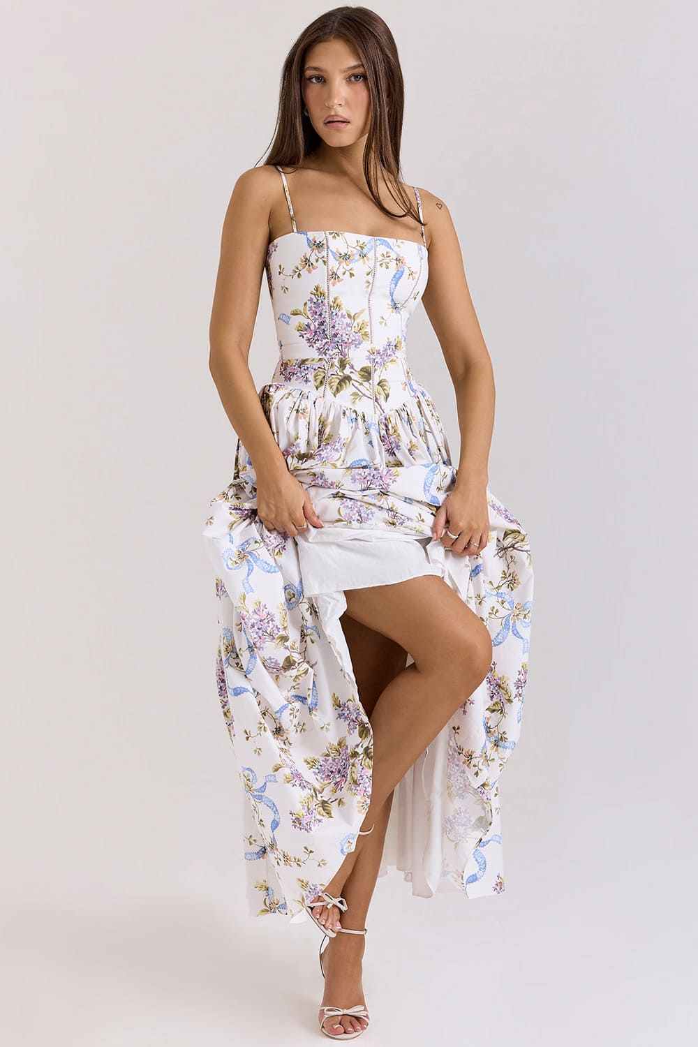 midi-vestido-branco-floral-estampa-alcas-finas midi-vestido-branco-floral-estampa-alcas-finas