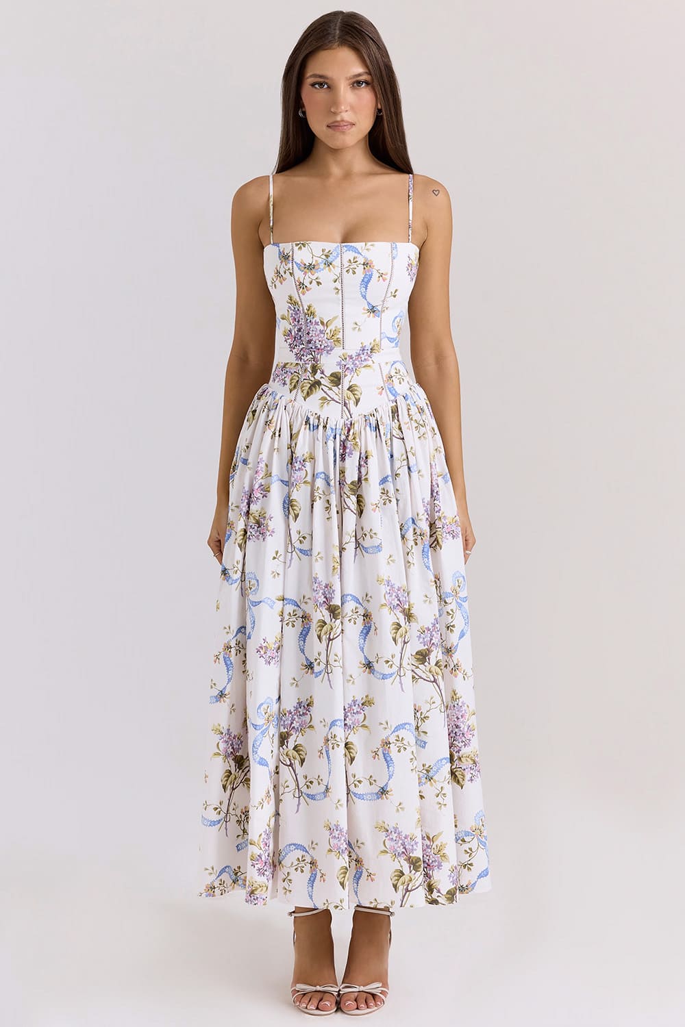 vestido-midi-branco-estampa-floral-alcas-finas vestido-midi-branco-estampa-floral-alcas-finas