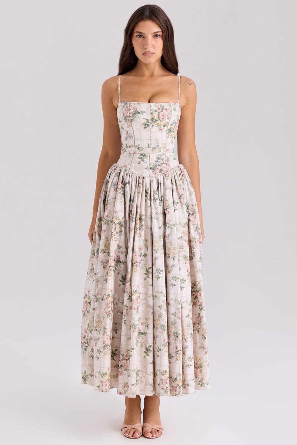 vestido-midi-floral-estampado-alcas-finas vestido-midi-floral-estampado-alcas-finas