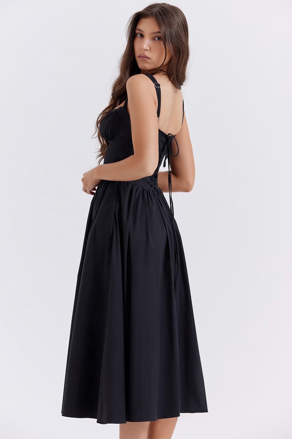 vestido-midi-botoes-frente-preto-elegante vestido-midi-botoes-frente-preto-elegante